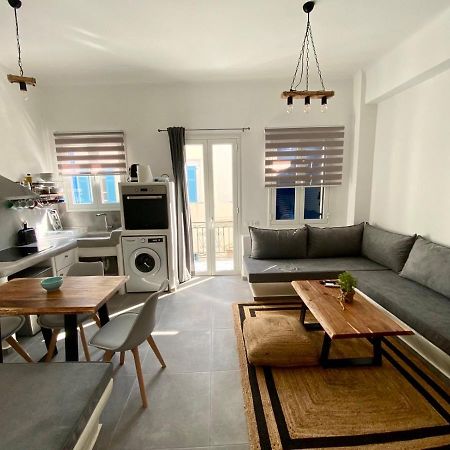 Iakovos' Luxury House Villa Tínos Eksteriør billede